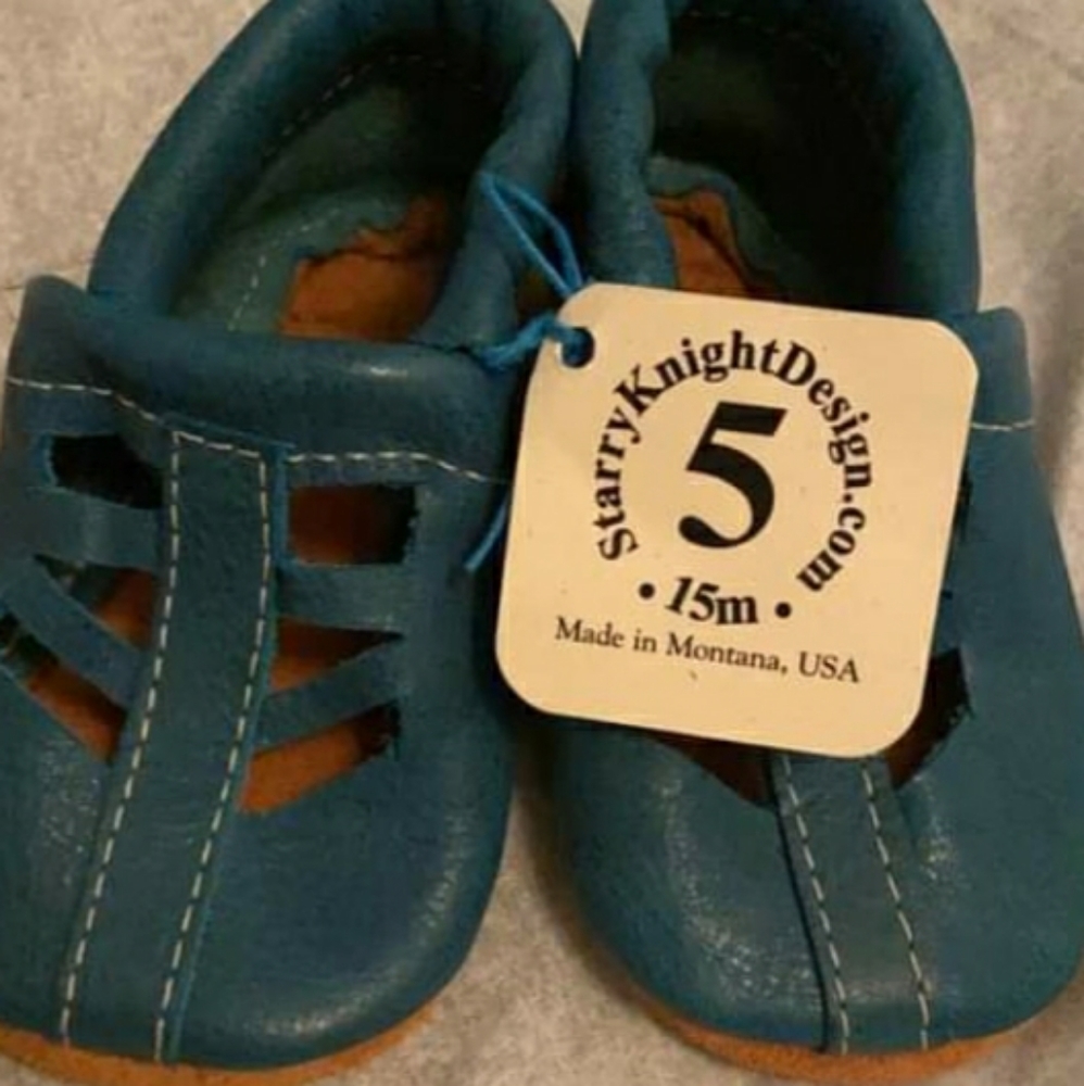 Baby leather mocasins